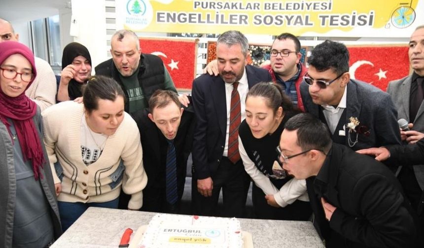 Pursaklar Belediyesinden anlamlı etkinlik: Engeller sevgiyle aşıldı