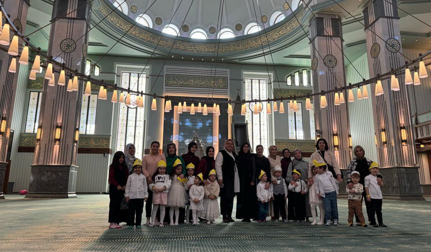 Sincanlı miniklerden Millet Camii’ne ziyaret