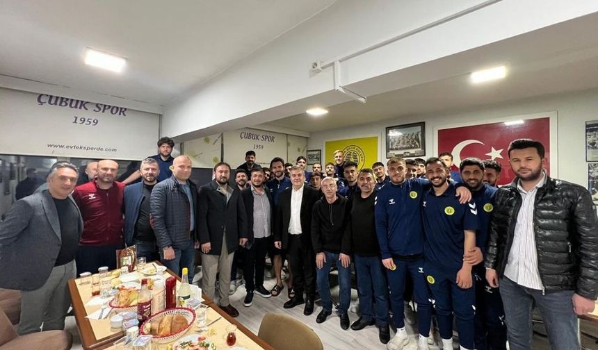 Başkan Demirbaş, Çubukspor futbolcuları ile bir araya geldi