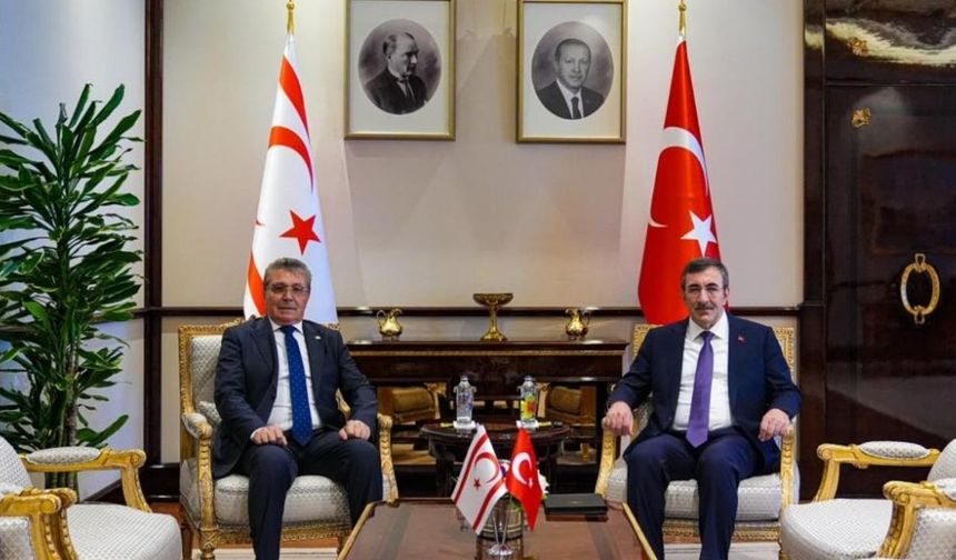 Cumhurbaşkanı Yardımcısı Yılmaz, KKTC Başbakanı Ünal Üstel ile bir araya geldi