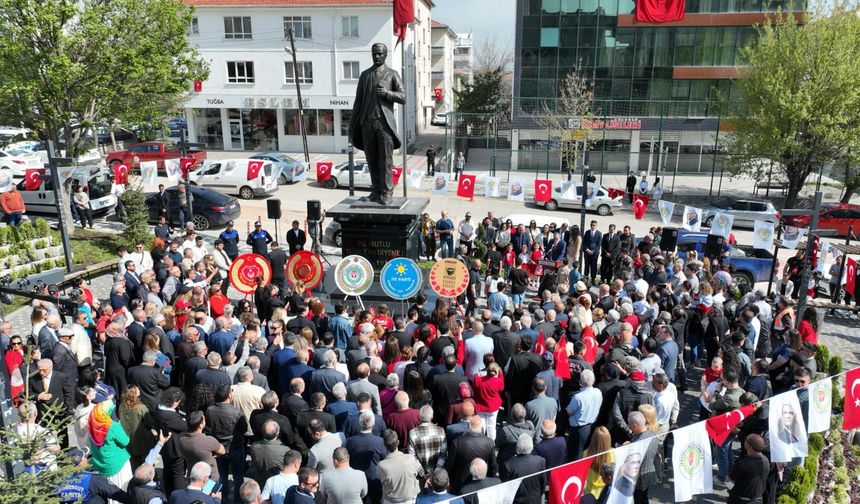 Etimesgut’ta 23 Nisan coşkusu: Başkan Beşikcioğlu çocuklarla bir arada!