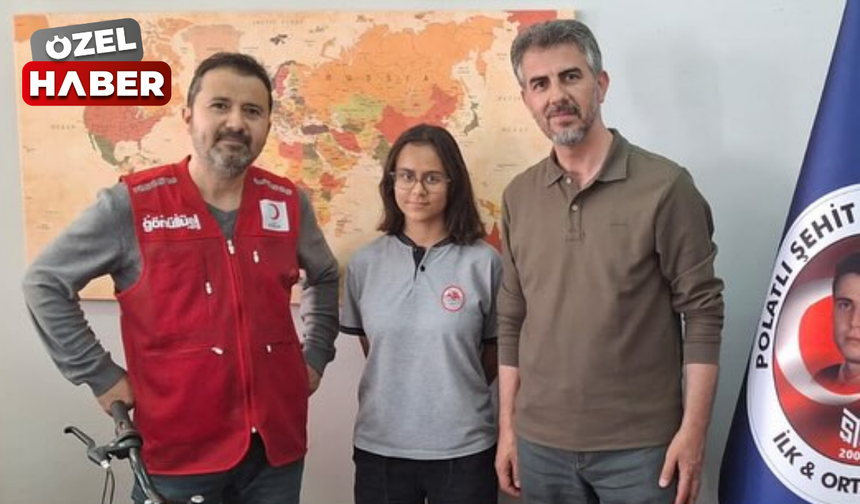 Polatlı Kızılay'dan örnek öğrenciye anlamlı ödül