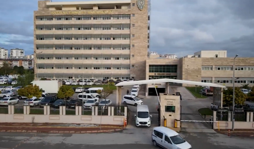 17 ilde, dolandırıcı şebekelerine eş zamanlı operasyon!