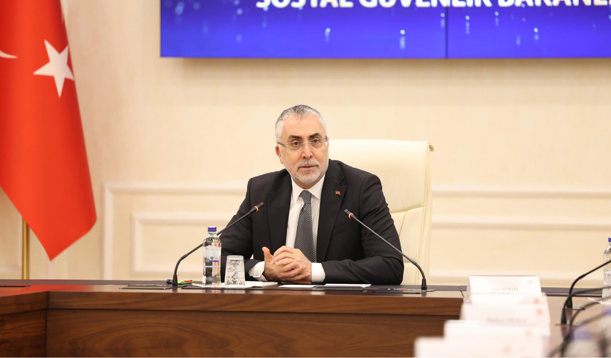 Bakan Işıkhan, eczacılarla sorunları ve talepleri görüştü