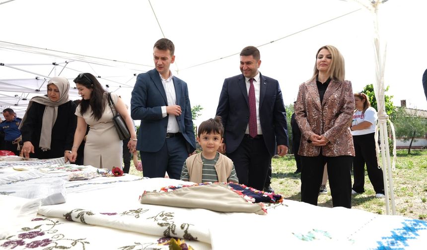Güdül'de el emeği göz nuru sergi