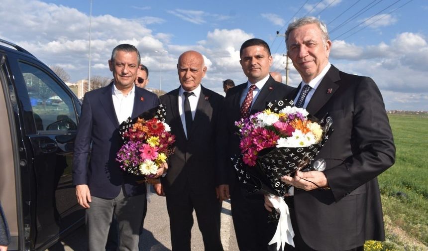 Özgür Özel ve Mansur Yavaş’tan Şereflikoçhisar Belediyesine anlamlı ziyaret