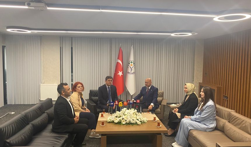 AK Parti heyetinden DEM Parti’ye bayram ziyareti