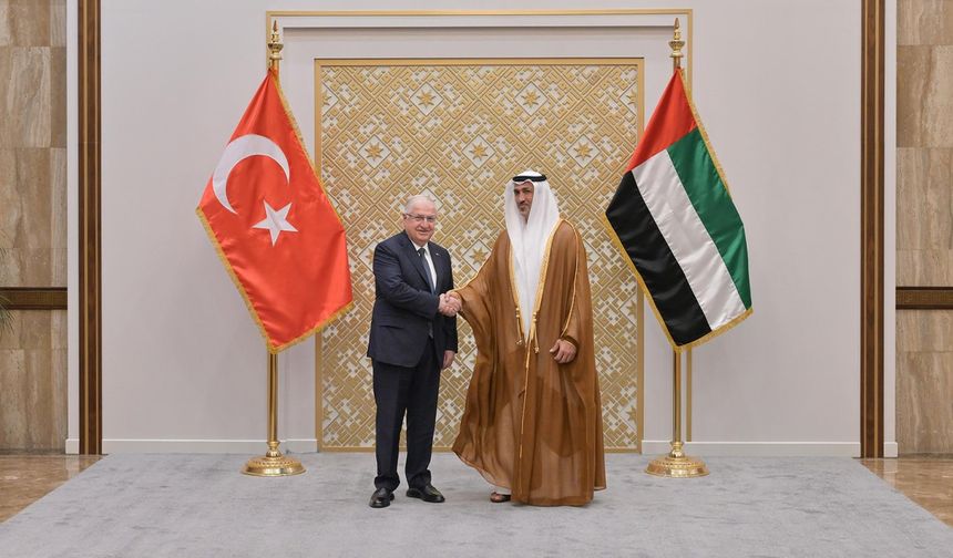 Bakan Güler, BAE'de Savunma Bakanı ile görüştü