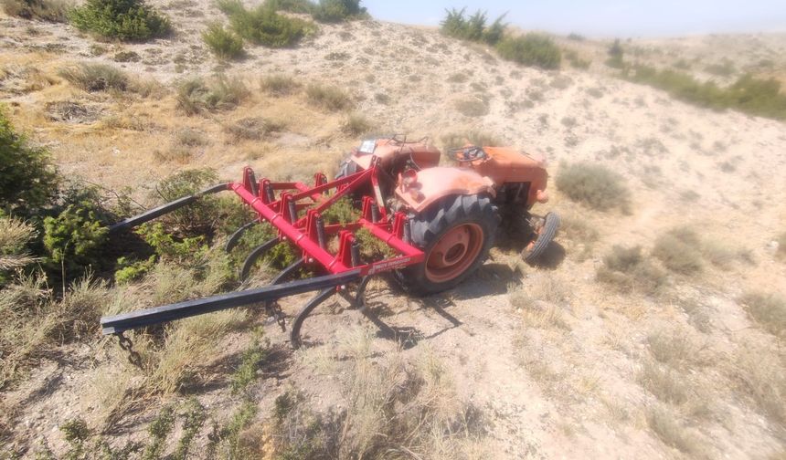 Beypazarı'nda traktör dereye yuvarlandı