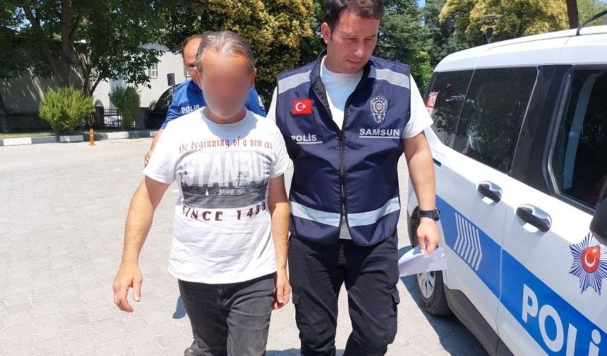 Yoldan geçerken gördüğü aracı ateşe verdi