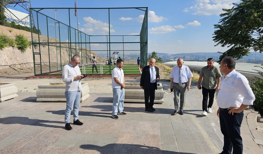 Yenimahalle’ye yeni halı saha kazandırıldı