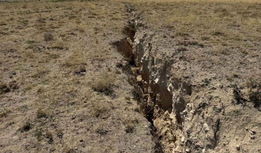 Konya’da büyüyen tehlike: Yüz yarıkları sınıra dayandı