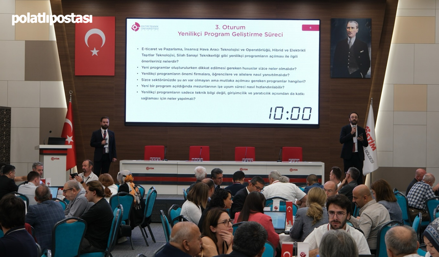 Ostim Teknik Üniversitesi'nde 'Geleceğin Meslekleri Ne Olacak?' forumu gerçekleşti