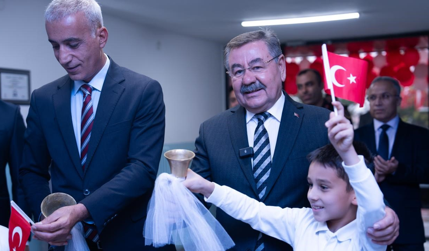 Gölbaşı’nda yeni eğitim yılı coşkuyla başladı
