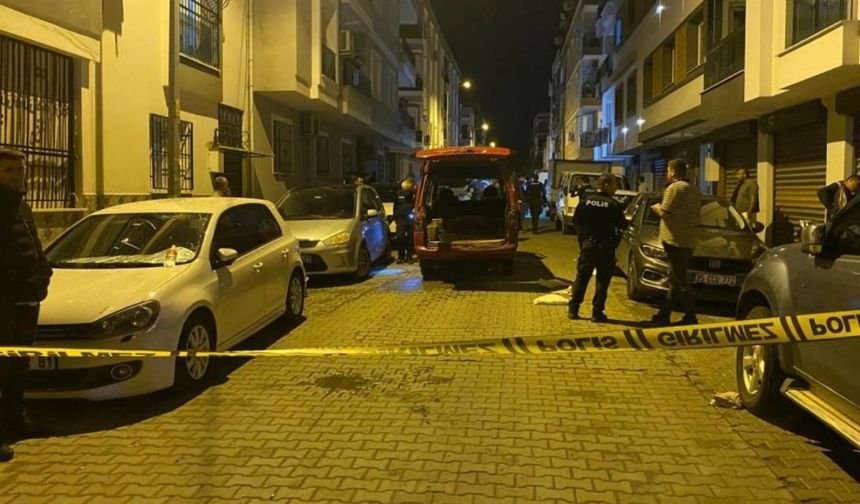 Gece saatlerinde araçta bulunan kardeşlere silahlı saldırı düzenlendi