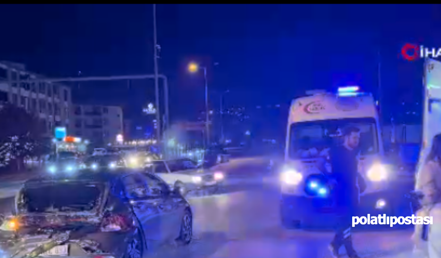 Kırmızı ışıkta duran araca kamyon çarptı