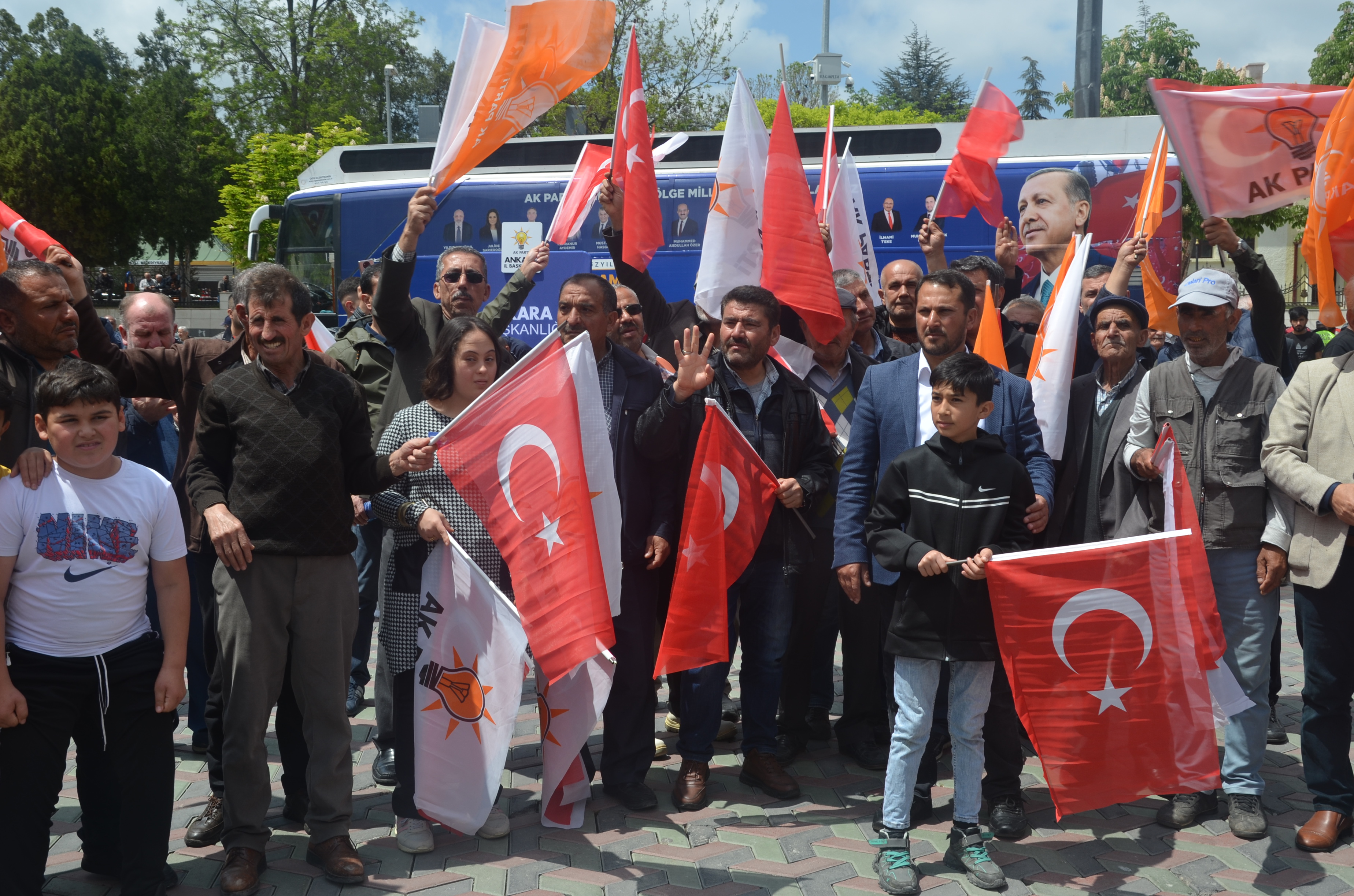 AK-Parti-milletvekili adayları Polatlı'da (2)