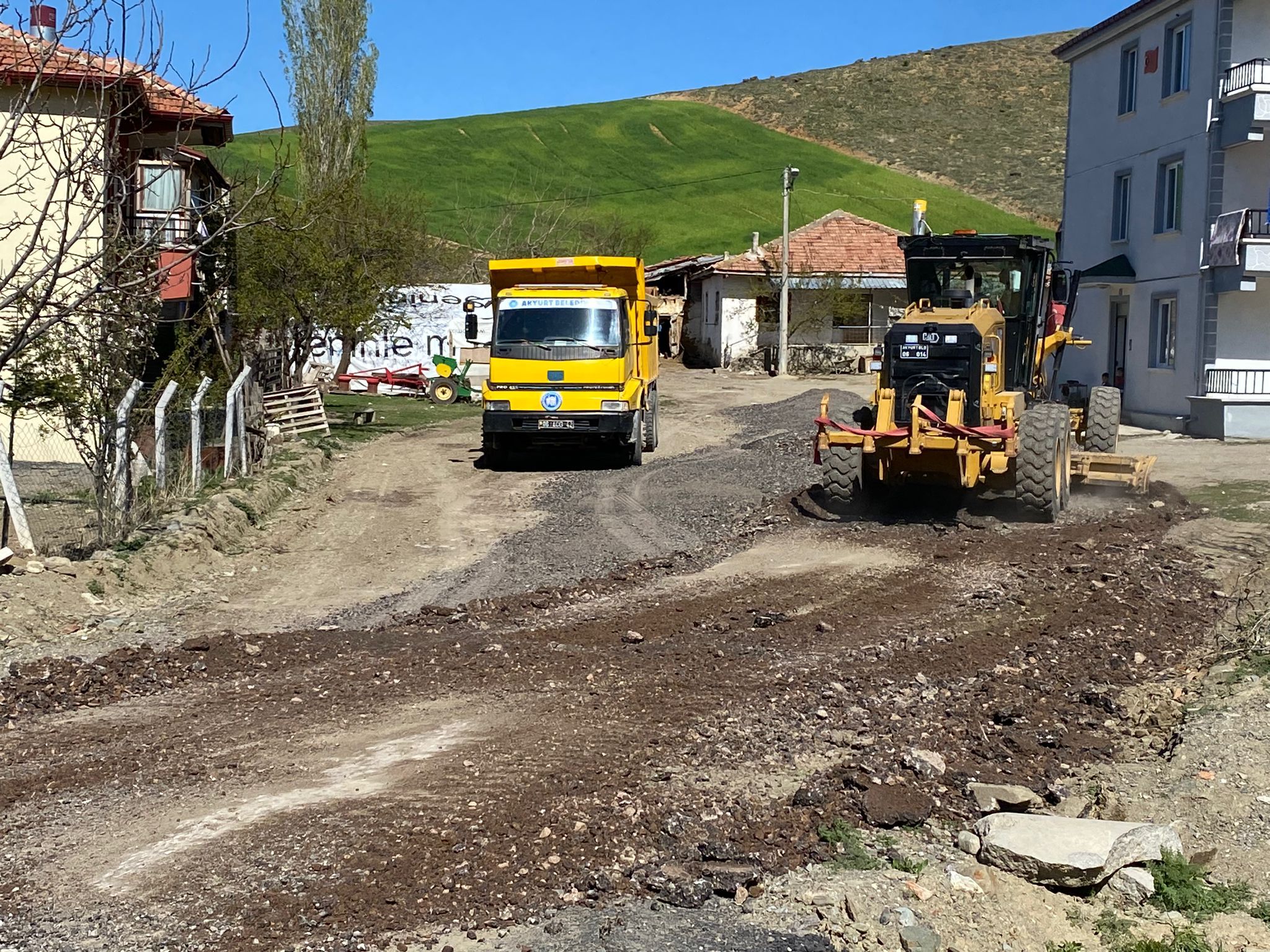 Akyurt’ta yol iyileştirme çalışmaları (1)