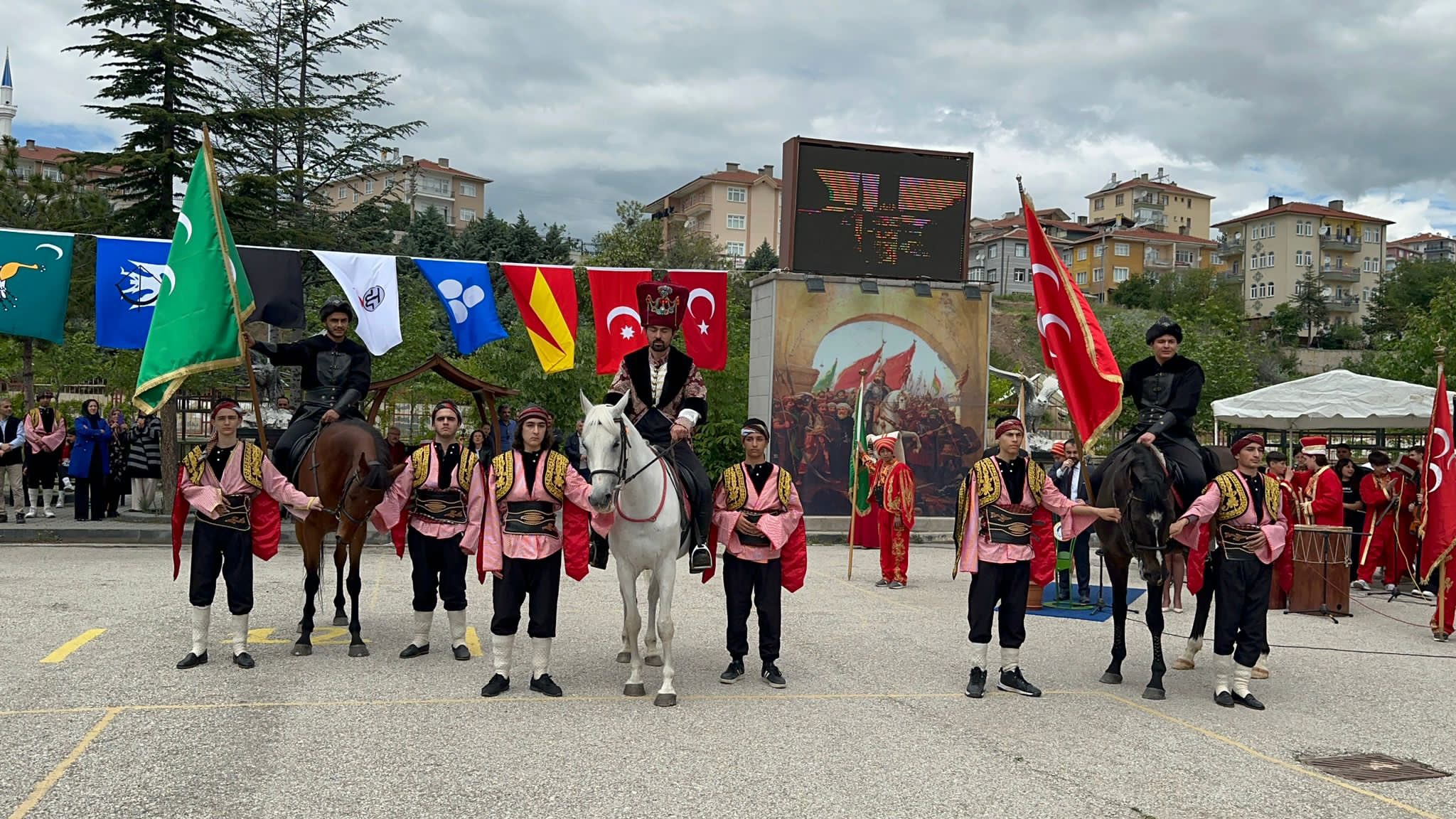 Başkan Demirbaş İstanbul'un fethi programlarına katıldı-2