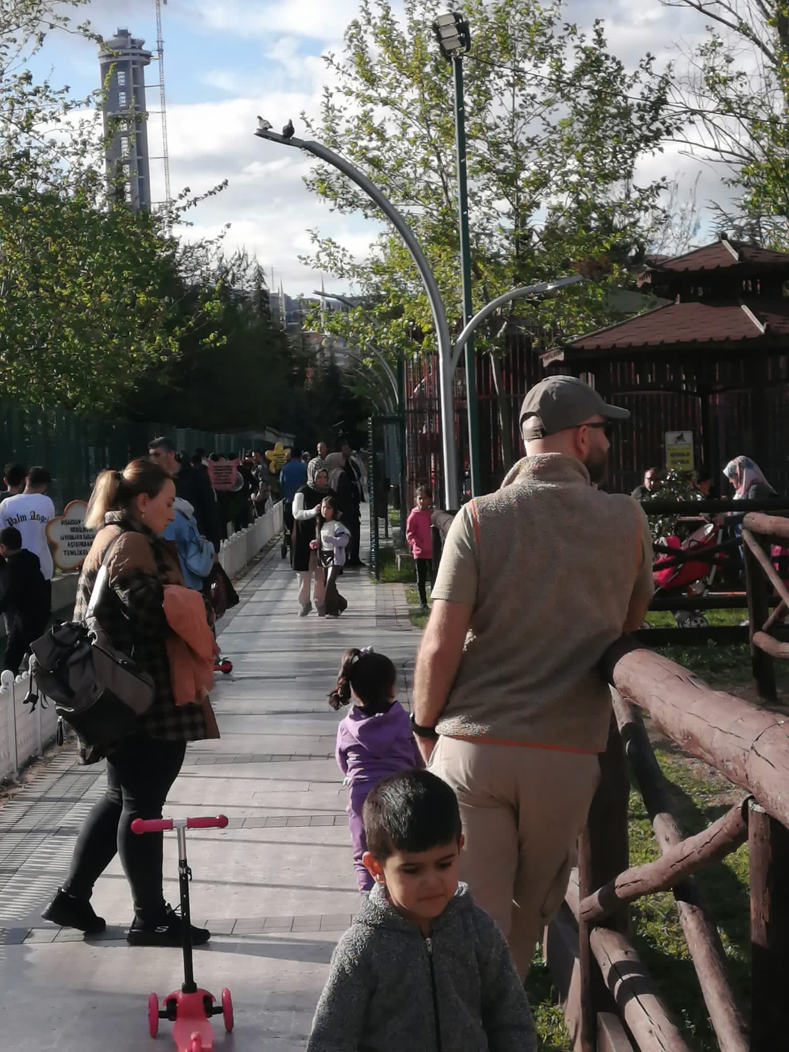 Doğal yaşam parkı ziyaretçi akınına uğradı-3