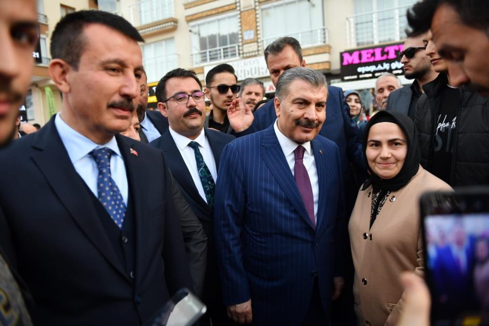 Sağlık Bakanı Fahrettin Koca yeni yapılacak hastane alanında incelemelerde bulundu-1