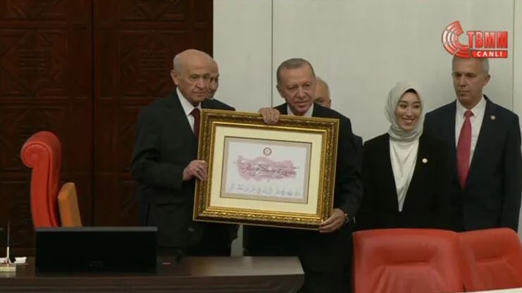 Cumhurbaşkanı Erdoğan Meclis’te yemin etti (1)