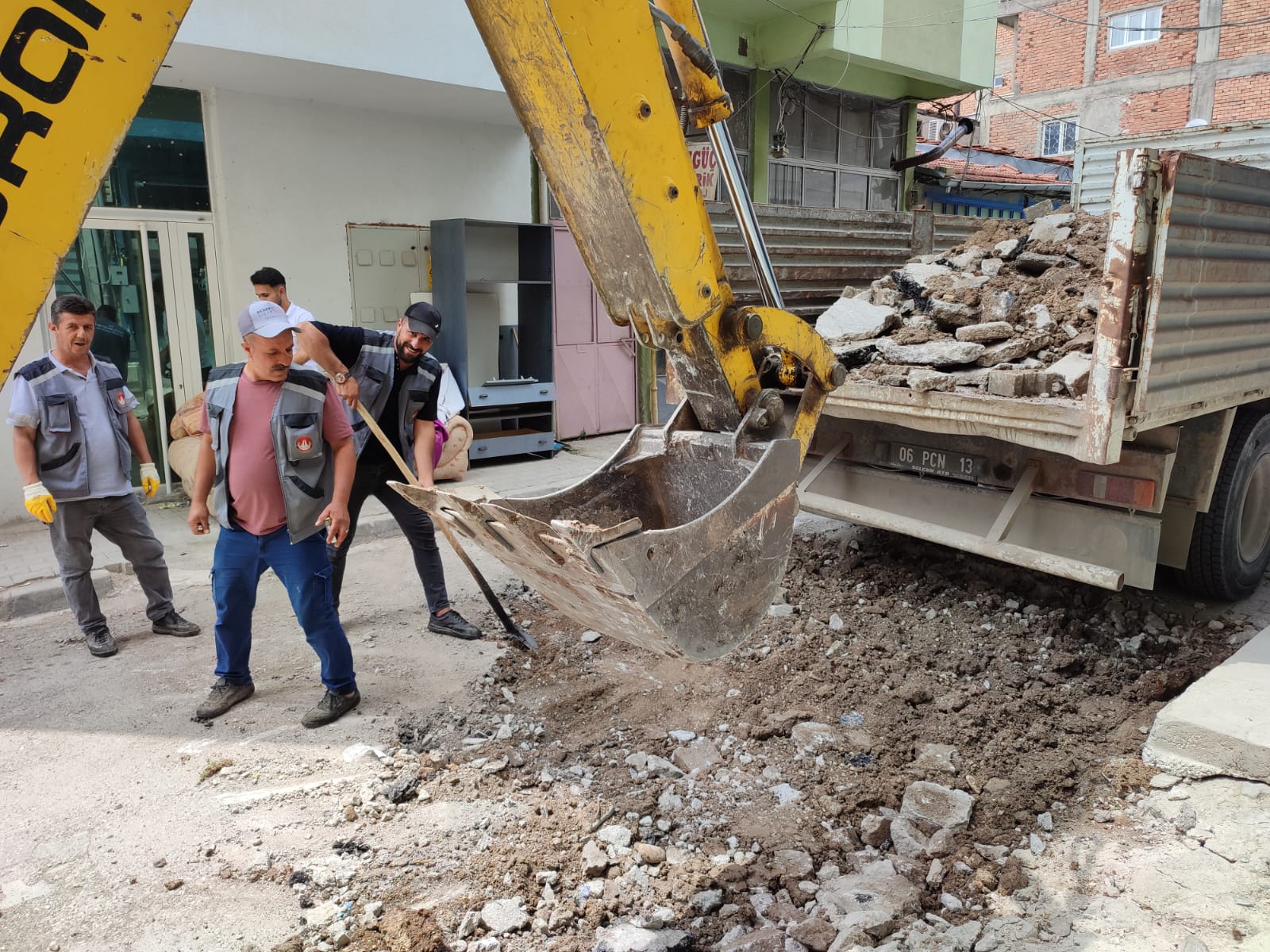 Polatlı'da bir sokak daha yenilendi (2)