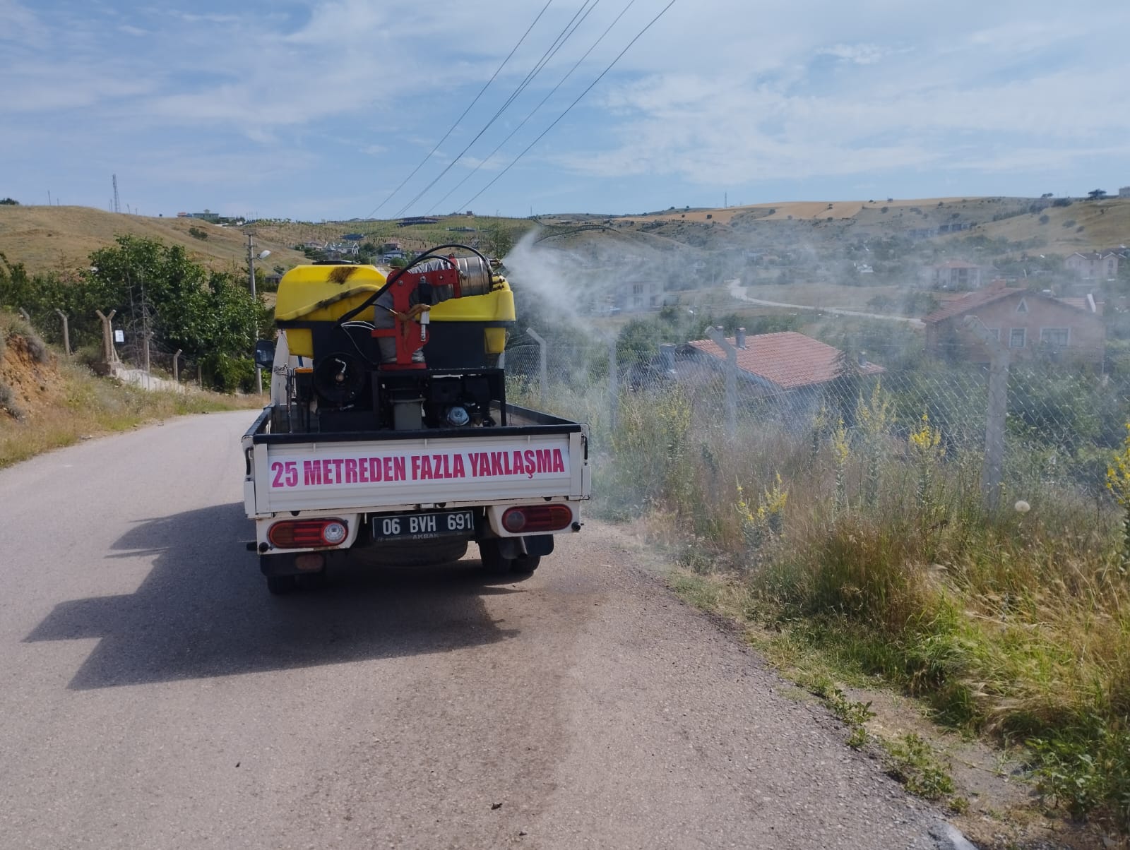 Akyurt’ta sinek ve haşere mücadelesi devam ediyor