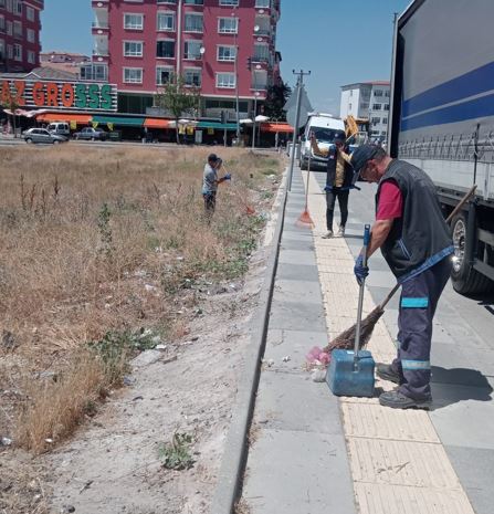 Akyurt’ta temizlik çalışmaları sürdürülüyor (2)