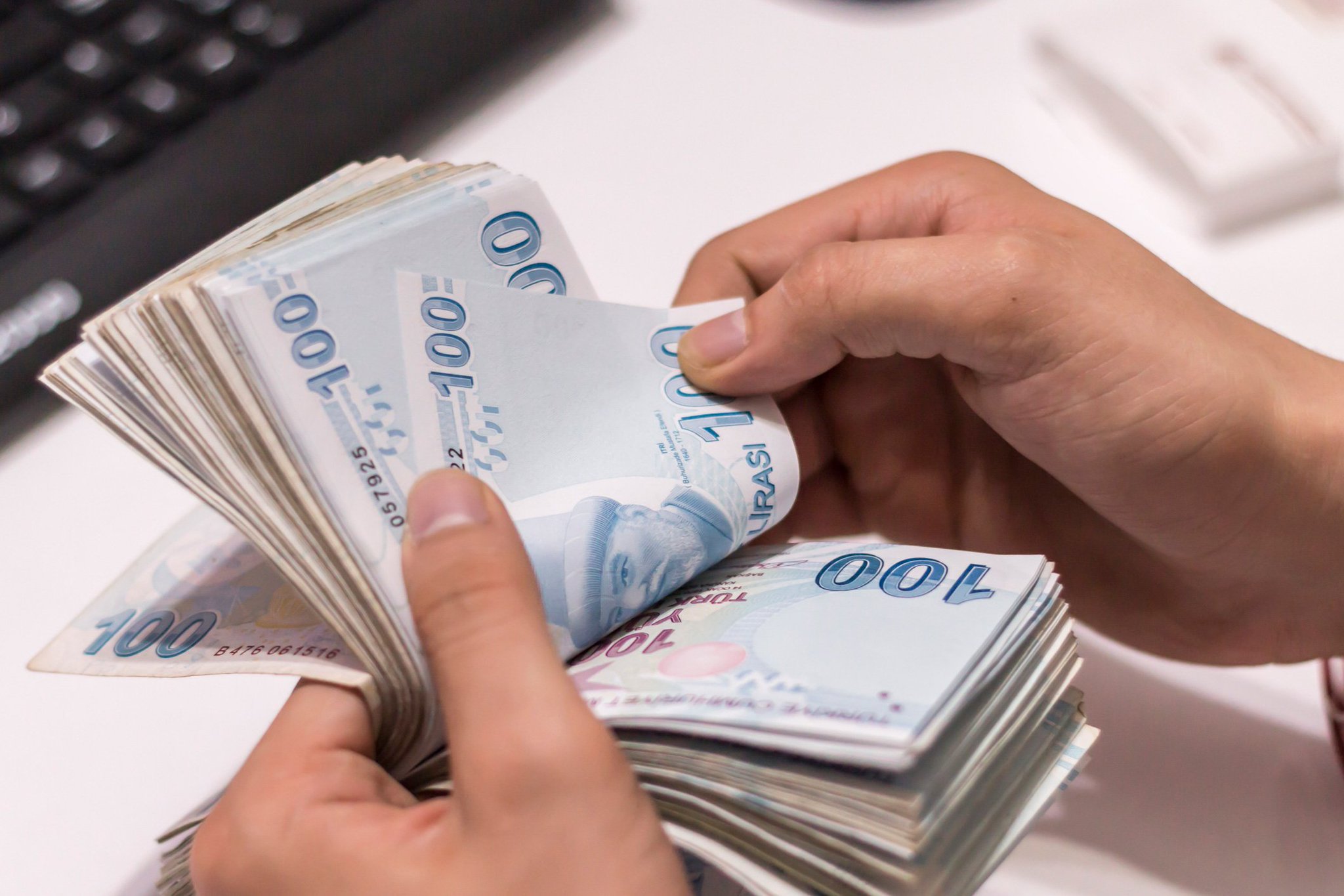bakan-simsek-acikladi-risk-primi-400-baz-puanin-altina-indi (2)