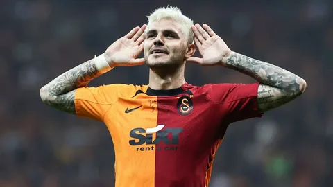 Galatasaray'da beklenen transfer... Icardi transferi bitti-1