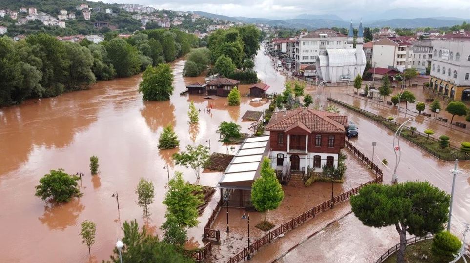 İçişleri Bakanı Yerlikaya saat vererek o illere uyarıda bulundu! (2)