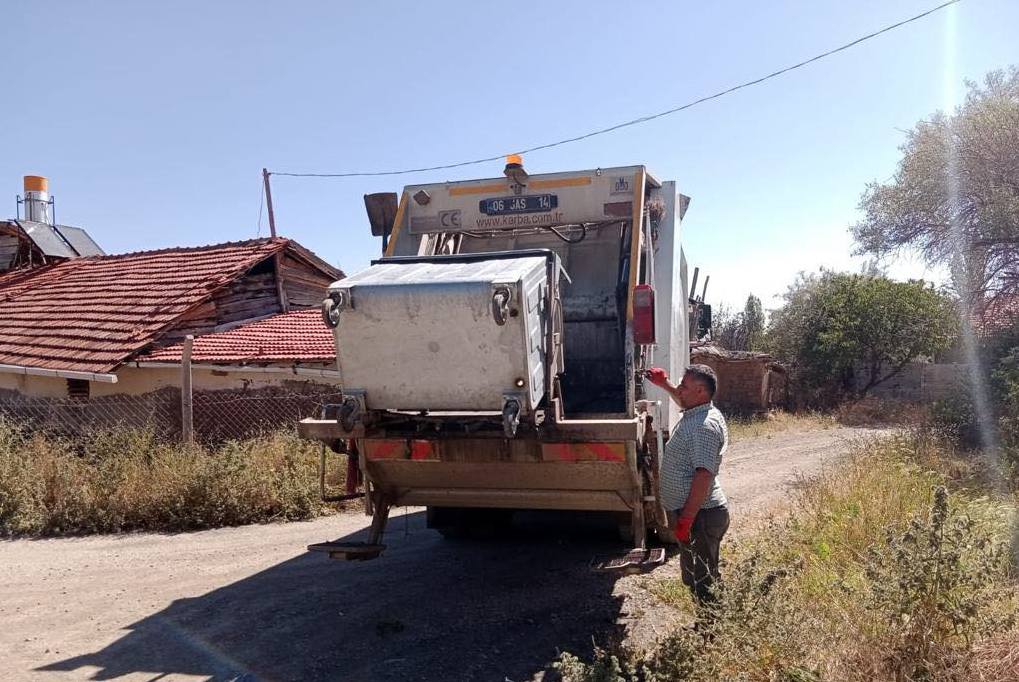 kalecikte-temizlik-calismalari-devam-ediyor (2)