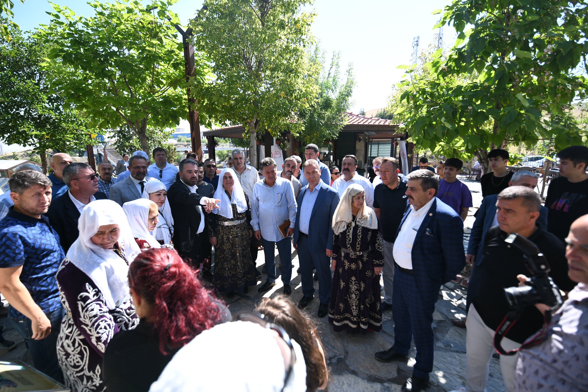 Pazar günü Endemik Vadi'de renklendi (2)