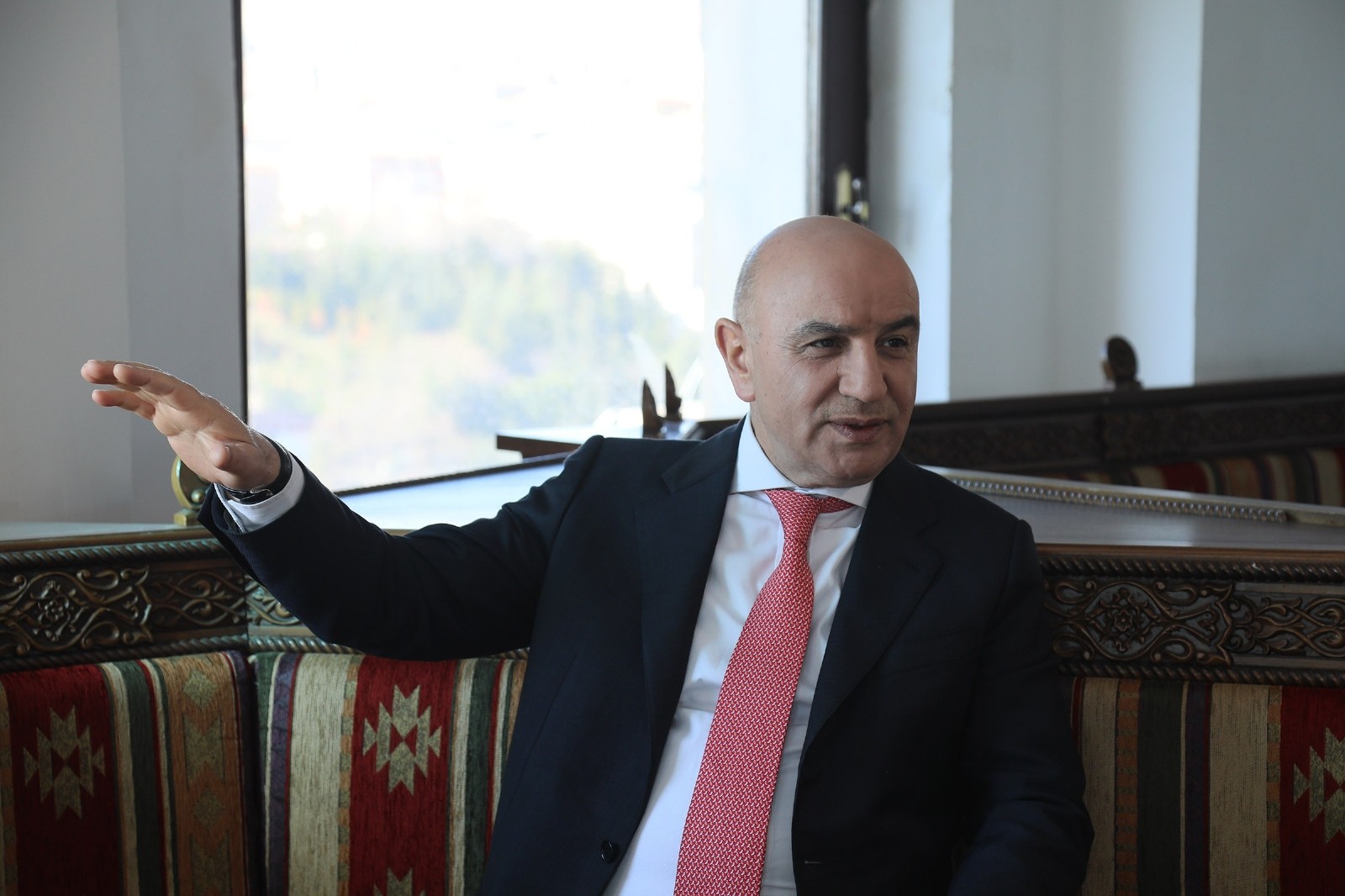 turgut-altinoktan-adaylik-mesaji-ankaraya-ok-gibi-biri-lazim (2)