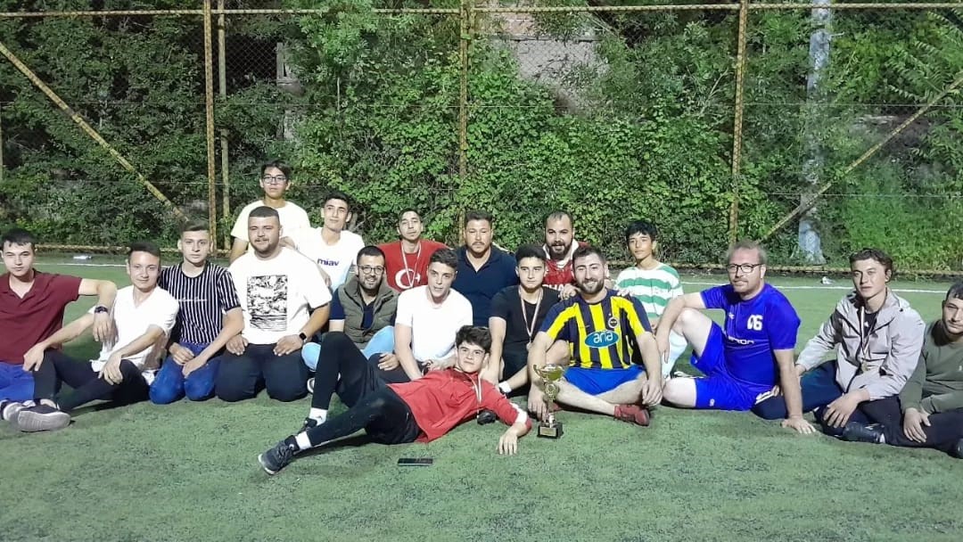 uruslular-futbol-turnuvasinda-bir-araya-geldi (2)