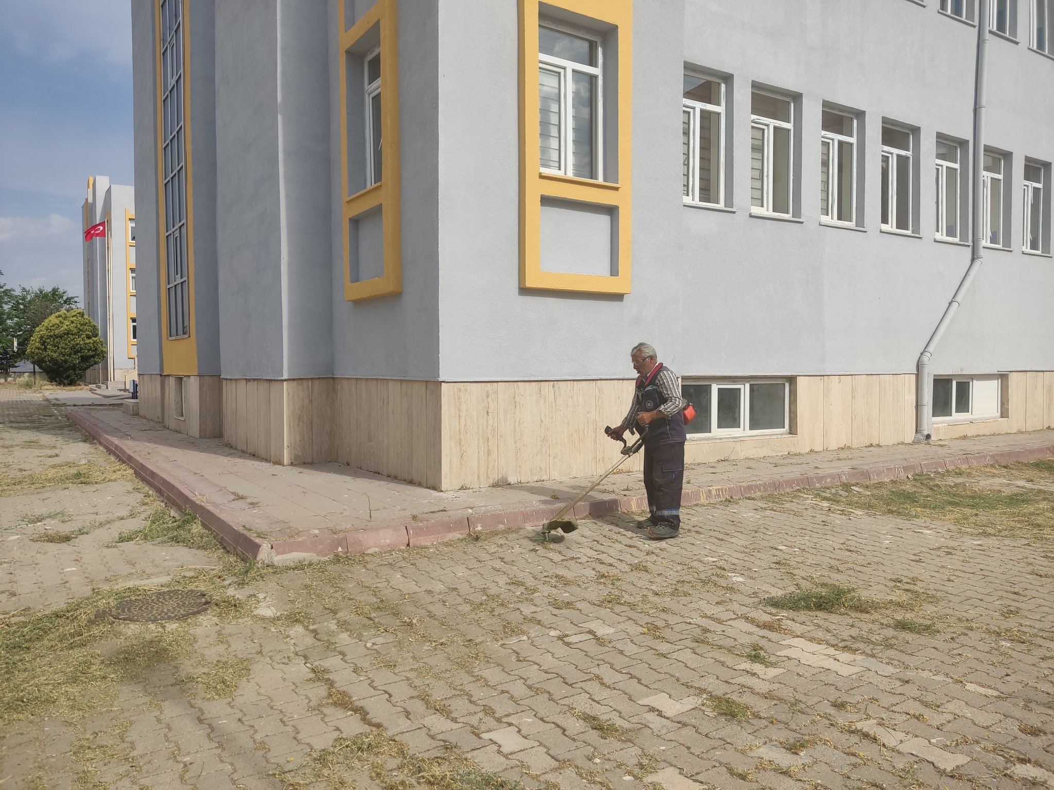 Akyurt’ta okullar yeni eğitim öğretime hazırlanıyor (3)