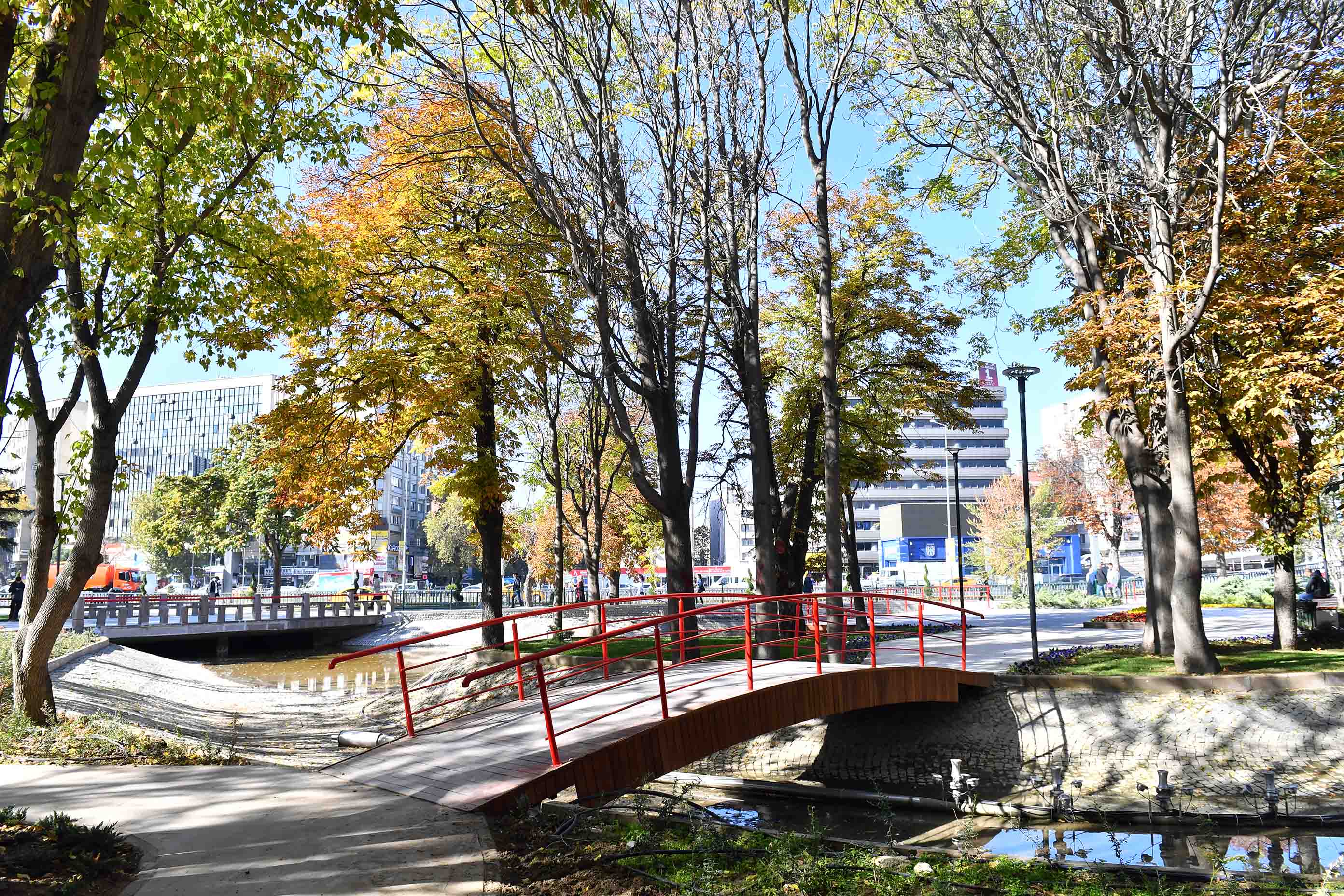 Ankara Büyükşehir Belediyesi’nden Başkente yeni parklar (6)