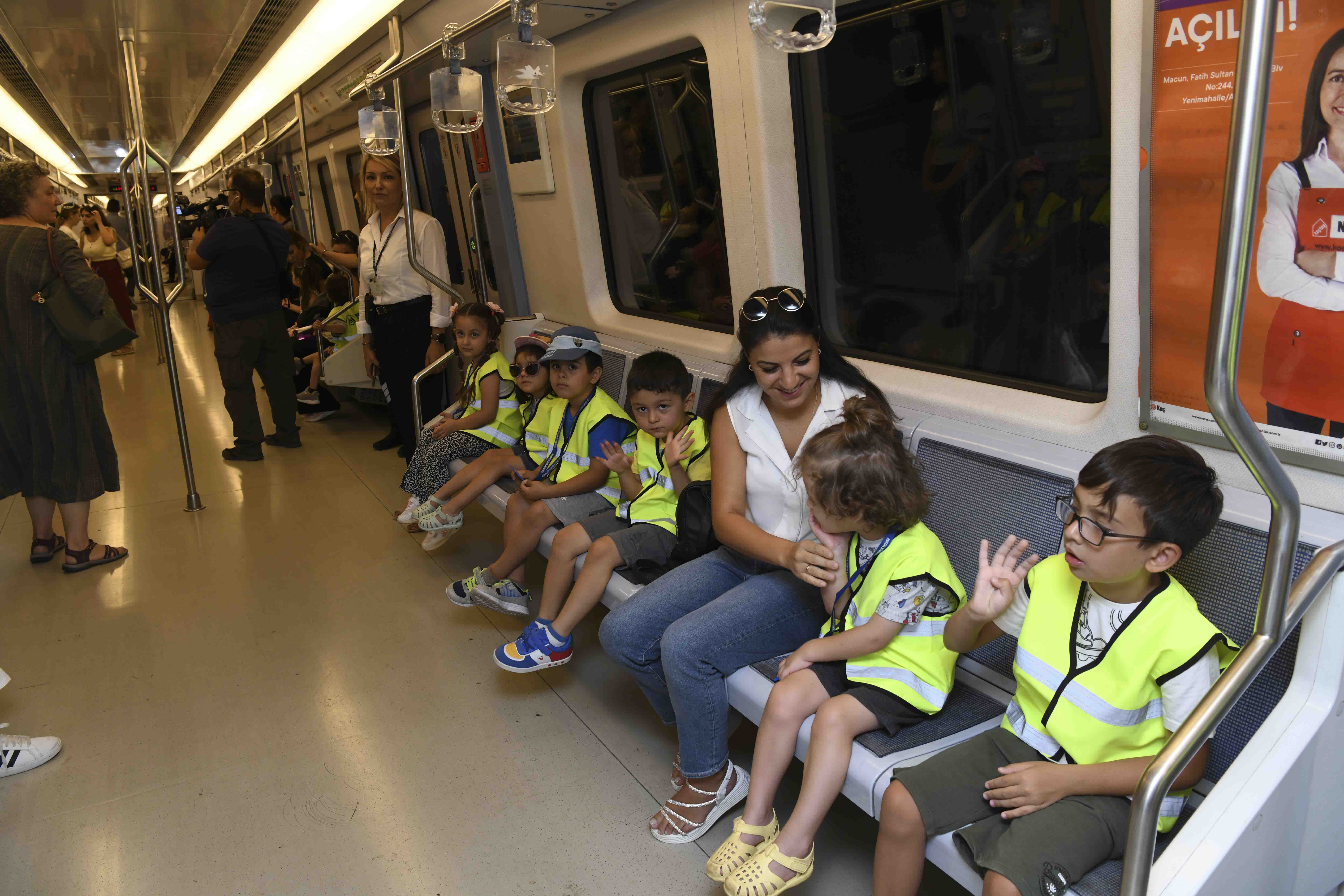 Ankara’da özel öğrenciler metroyu yakından tanıdı (4)