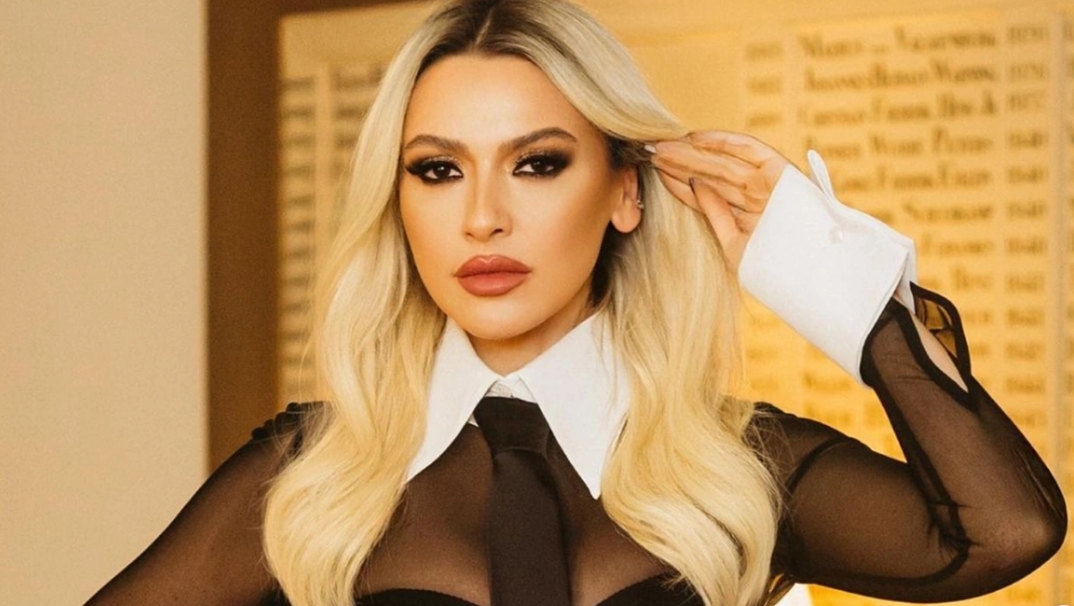  Hadise'den eski eşine gönderme Pek evlilikten sayılmaz (1)