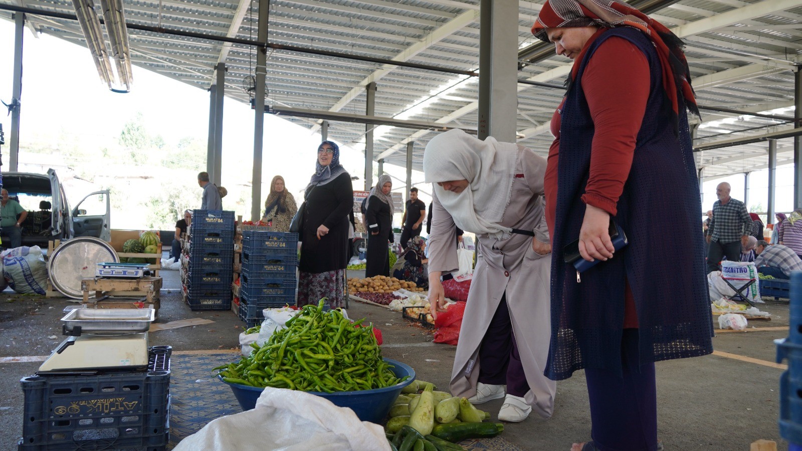 Köylü pazarında aracısız alışveriş (2)