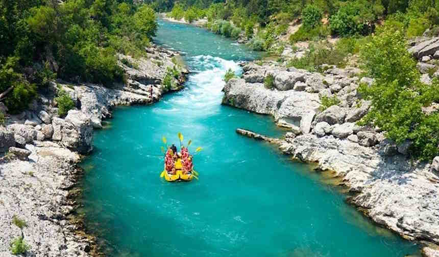 Türkiye'de Rafting Nerede Yapılır?