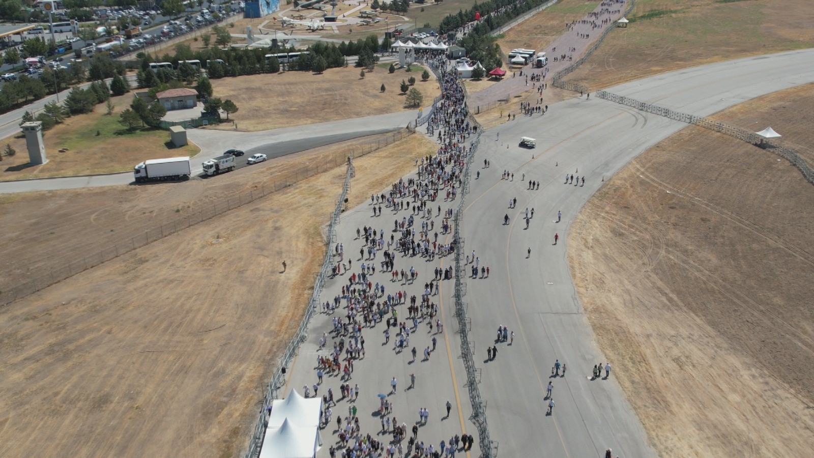 Vatandaşlar TEKNOFEST’e akın etti (2)