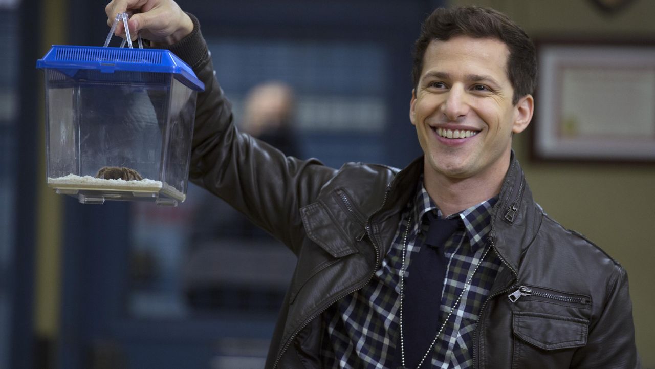 andy-samberg-kimdir-nereli-kac-yasinda-andy-samberg-hangi-dizi-ve-filmlerde-oynadi-andy-samberg-kariyeri (2)