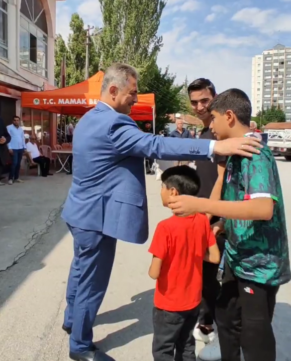 Başkan Köse Gülveren Camii’nde cemaatle sohbet etti