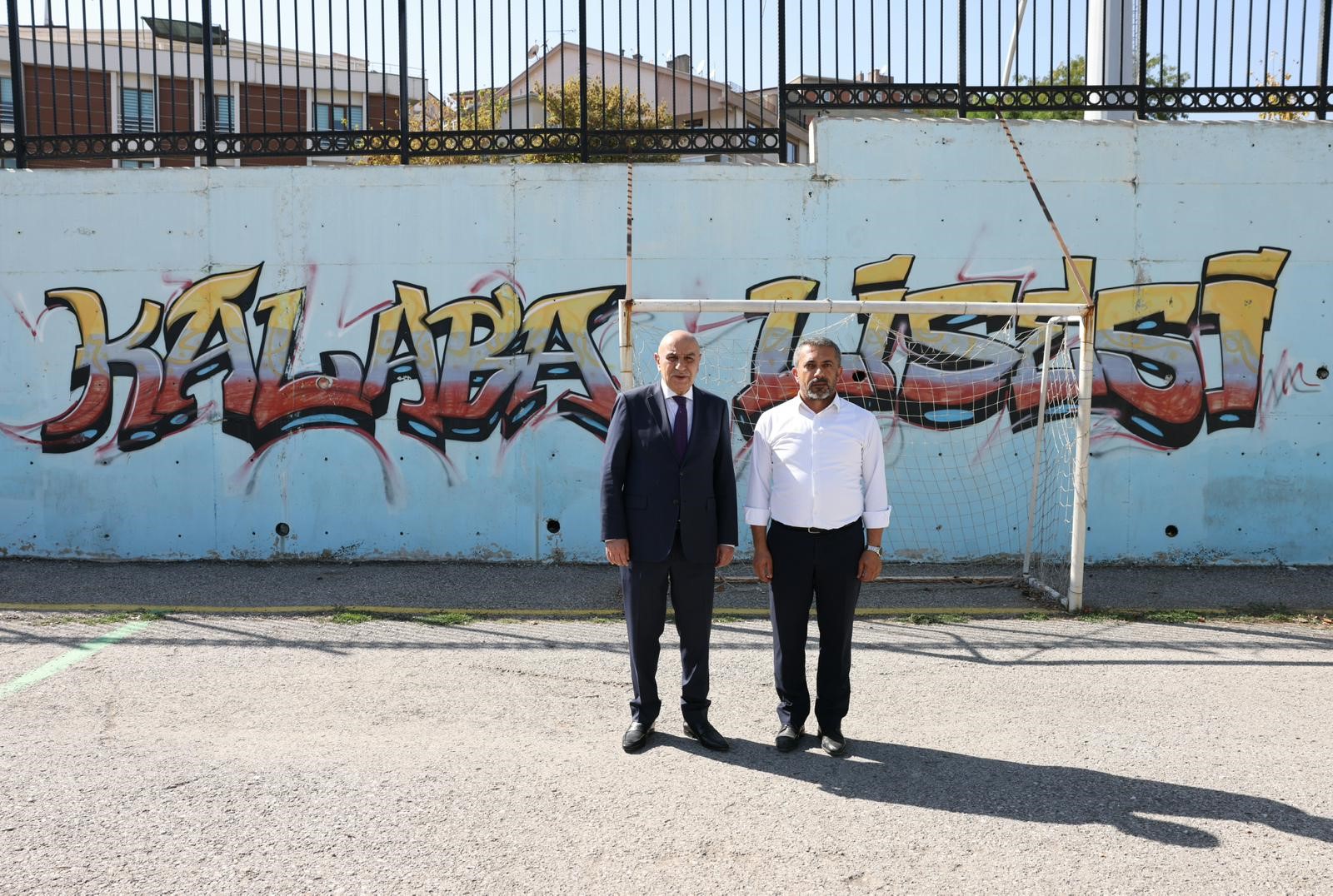 Başkanı Altınok’tan, mezun olduğu okullara ziyaret  (3)