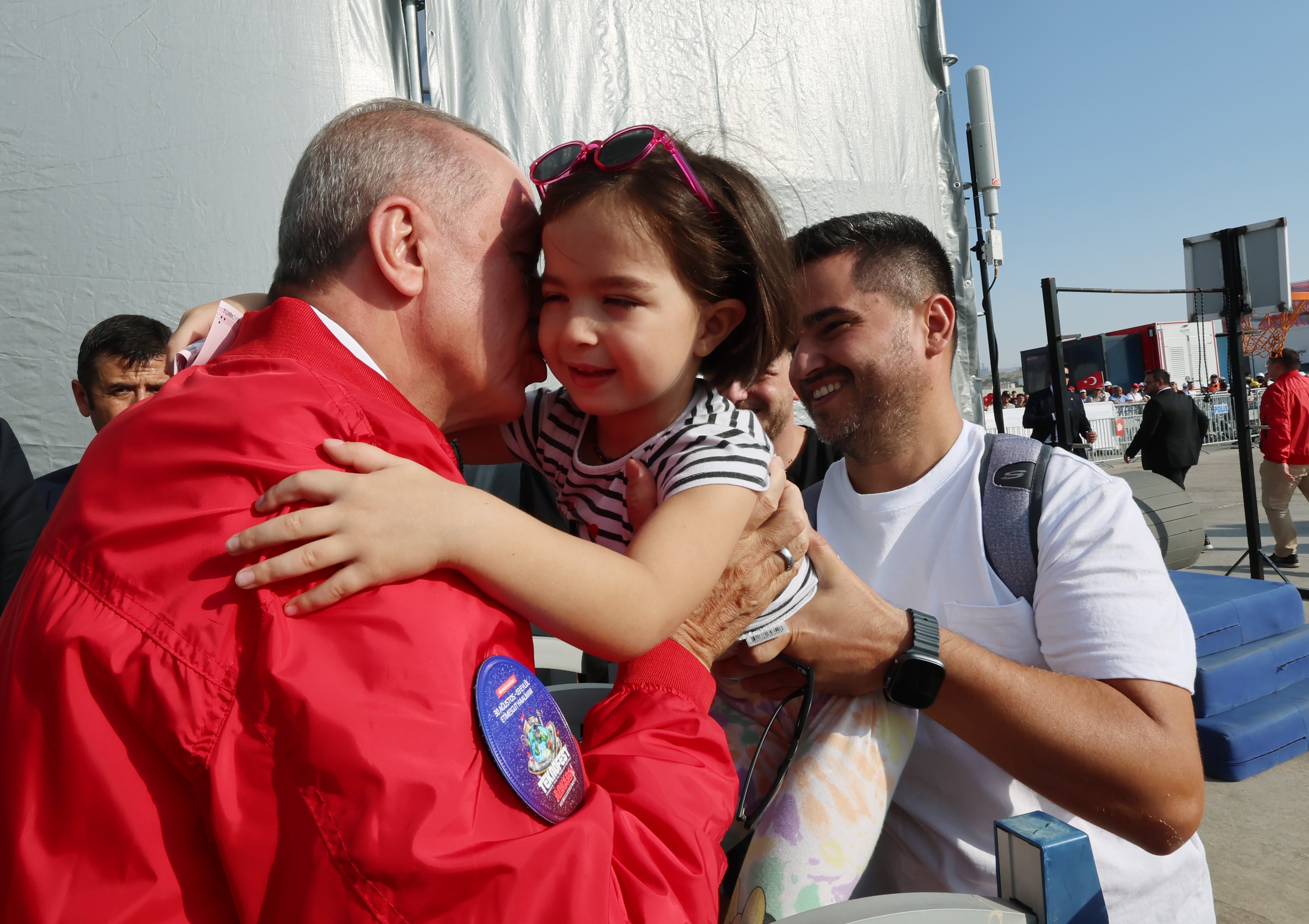 cumhurbaskani-erdogan-teknofesti-ziyaret-etti (2)