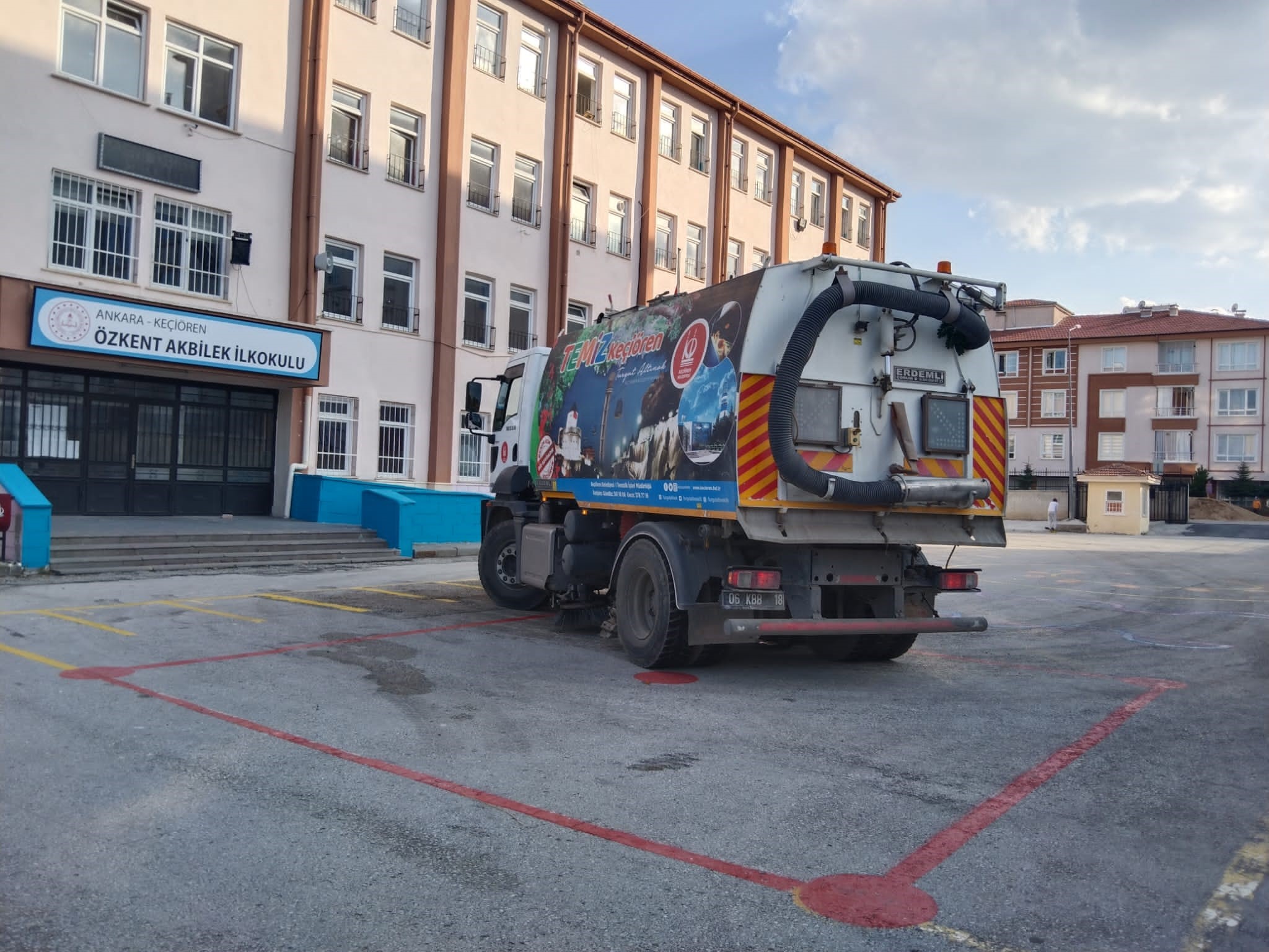 Keçiören'de yeni eğitim dönemi için okullar temizlendi (1)