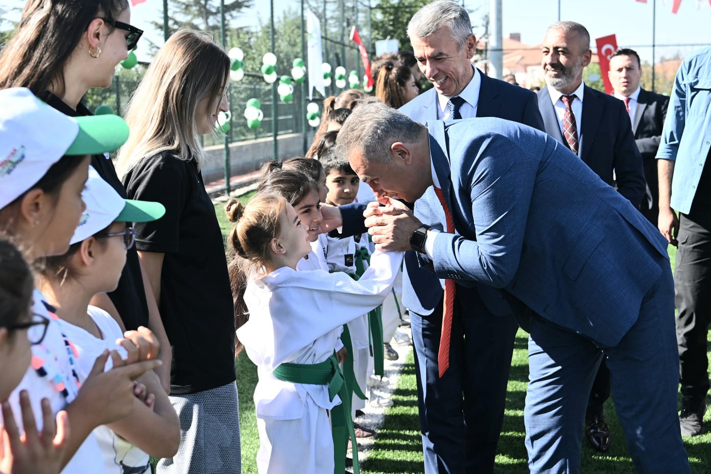 Mamak’a Lalahan Atatürk Stadı kazandırıldı (2)