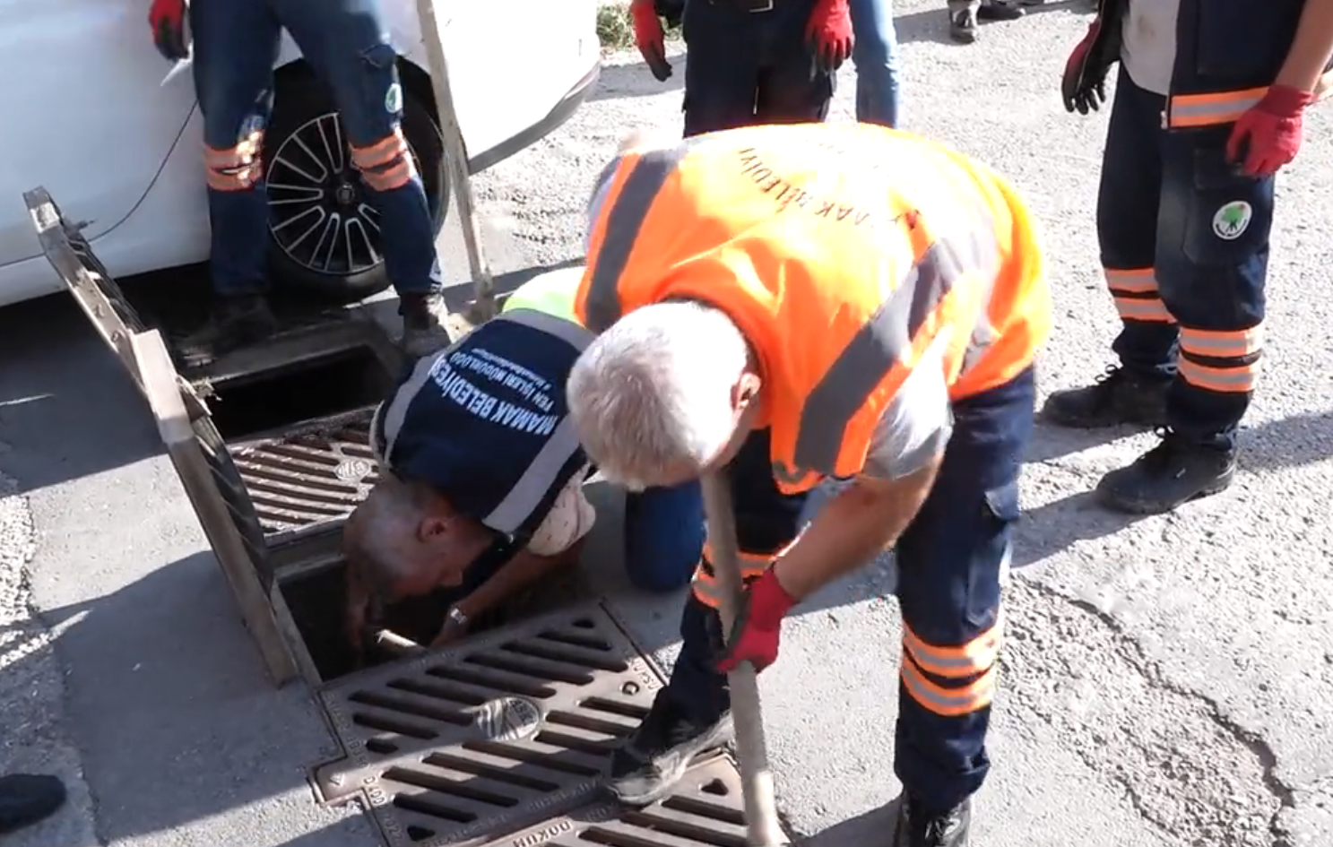 Mamak’ta mazgalların temizliğine başlandı (3)